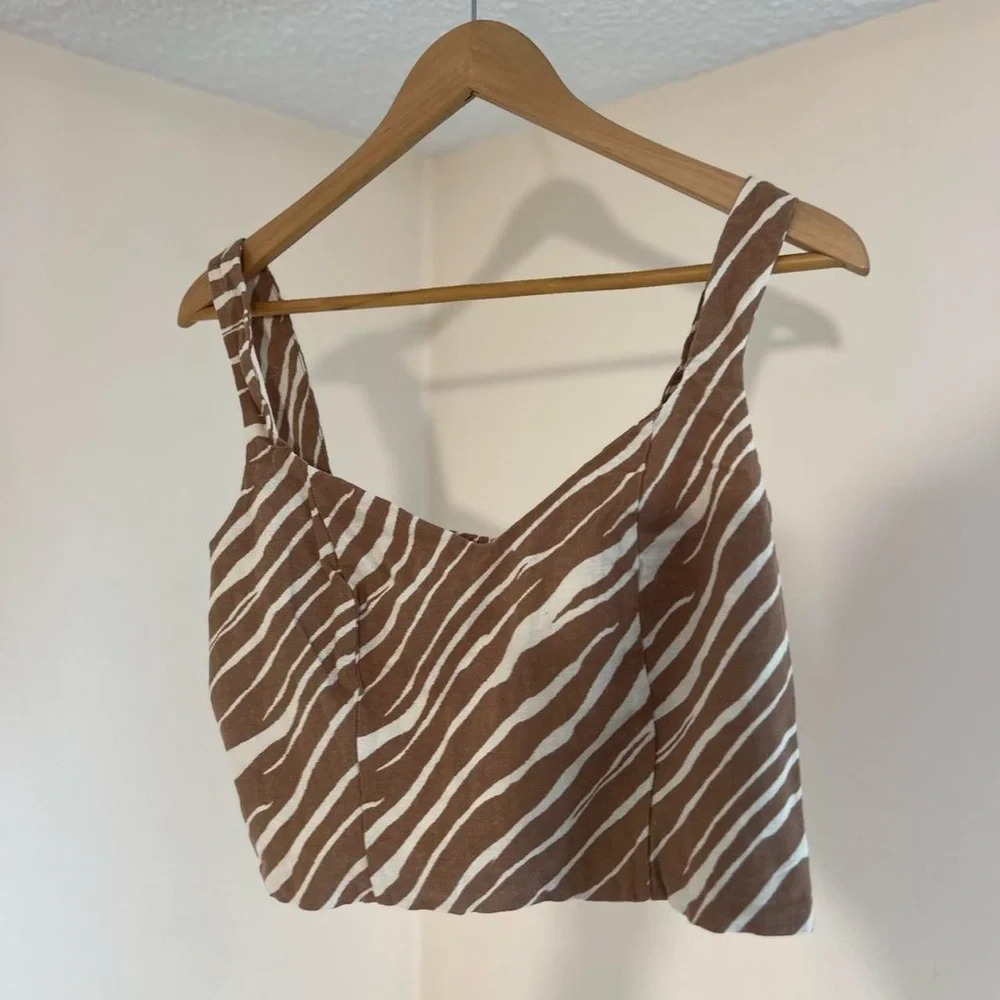 Crop Top - Picture 1 of 5